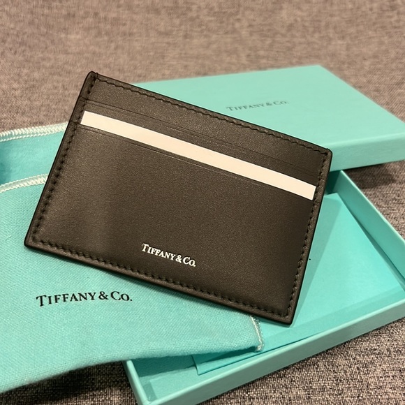 Tiffany & Co. Other - NWT Tiffany and Co wallet GREAT 🎁